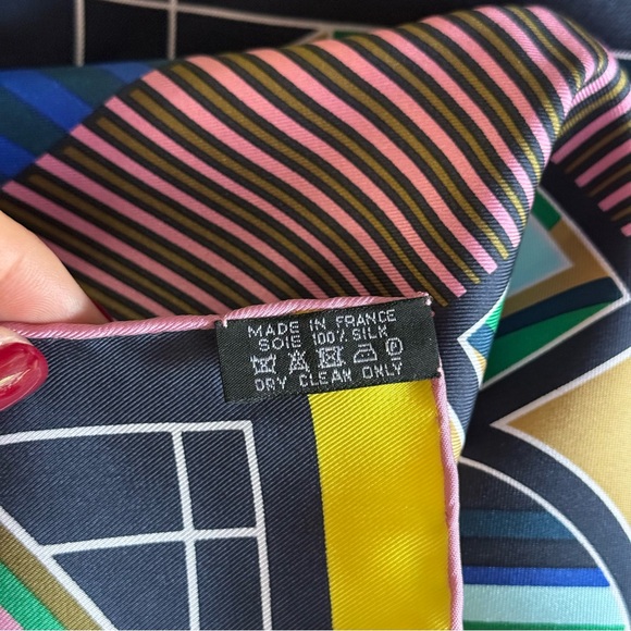 Hermes Multicolor Silk NDOP by Anamorphée Scarf 90 2017 Blue Geometric - Picture 8 of 10